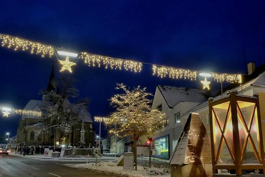 Weihnachtsbeleuchtung Oberneukirchen © Christian Schwentner